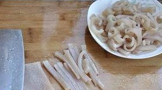 肉皮冻要煮多长时间才能成冻,肉皮冻熬好多长时间成冻图4