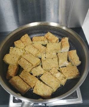 烤麸用冷水还是热水泡,豆烤麸下火锅要泡发吗图4