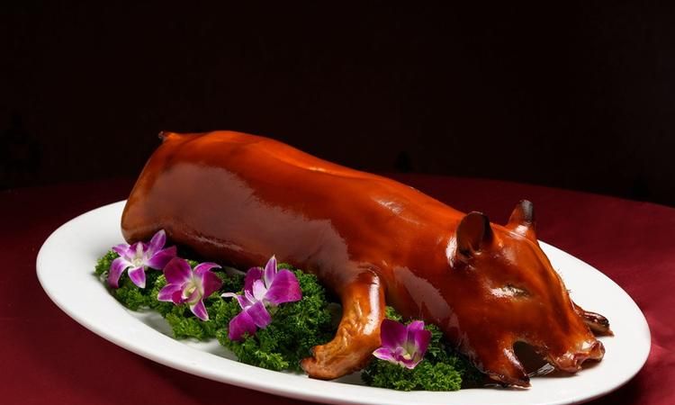 烤乳猪是哪个菜系:“烤乳猪“是什么菜系的菜