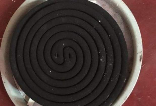 蚊香上有白色的霉斑还能用吗