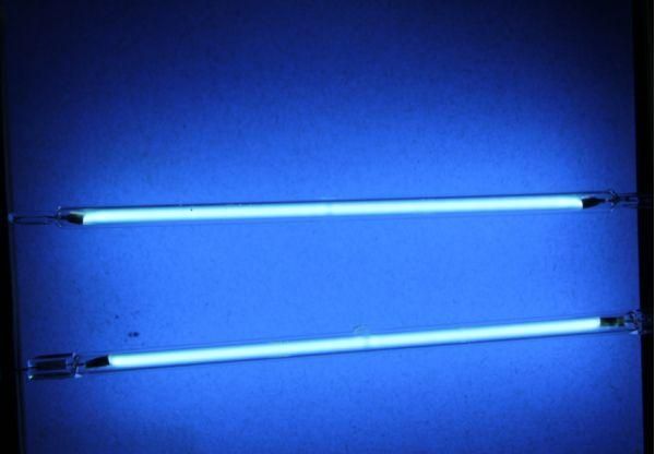 紫外线灯表面应多久清洁一次