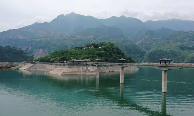 白帝城位于第几峡