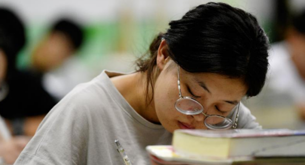 高考寄语或鼓励的话简短 家长,家长对高三孩子的寄语与鼓励视频图1