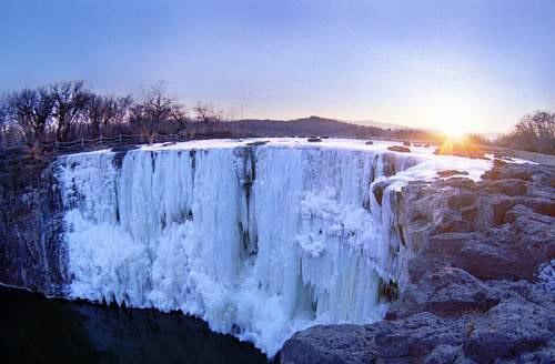 中国最宽的瀑布在哪里,中国最美的瀑布有哪些图11