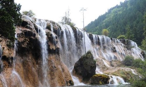我国瀑面最宽的瀑布是哪个