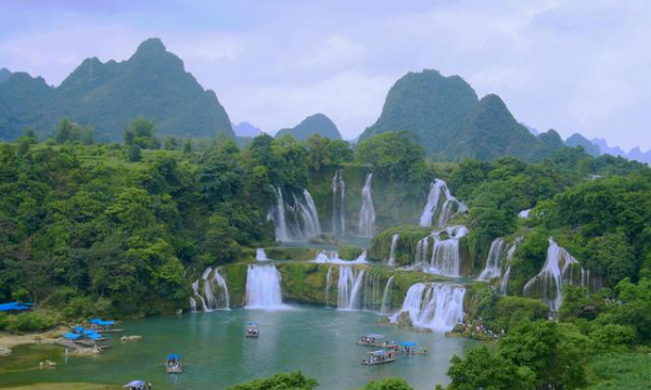 中国最宽的瀑布在哪里,中国最美的瀑布有哪些图3