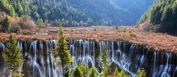 中国最宽的瀑布在哪里,中国最美的瀑布有哪些图8