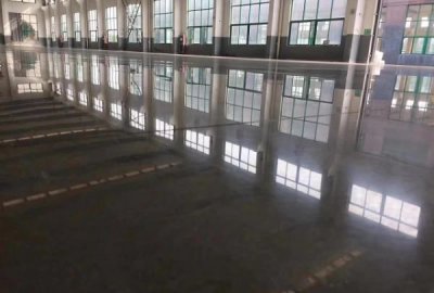 ​水泥怎么抹出光滑,如何使粗糙的水泥地面变的光滑一些