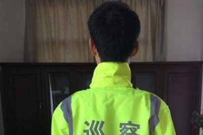​交警雨衣可以随便穿吗