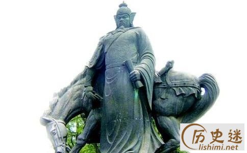 岳飞雕像