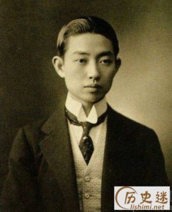 ​梅兰芳的师傅是谁，梅兰芳的弟子比较有名的是谁