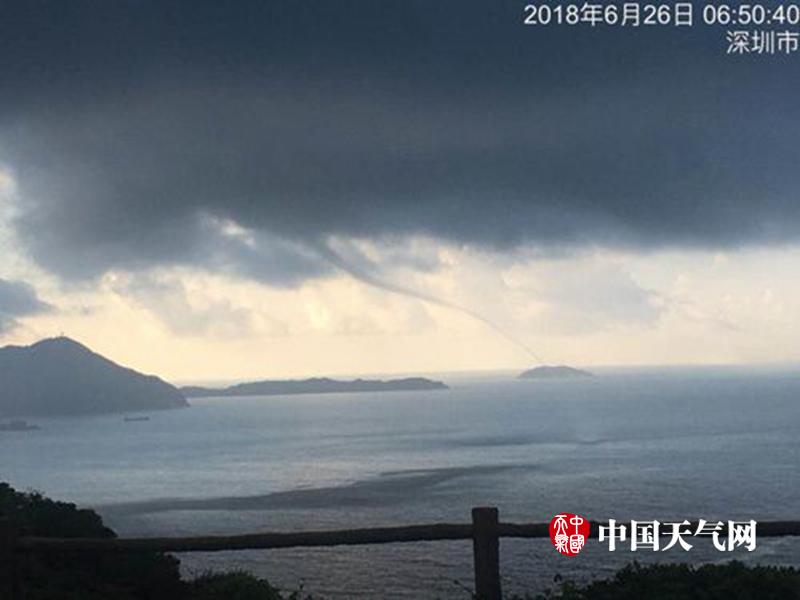 深圳惊现龙吸水是怎么回事?