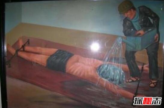 什么是水刑,毛巾盖住脸不断浇水(让人感觉窒息生不如死)