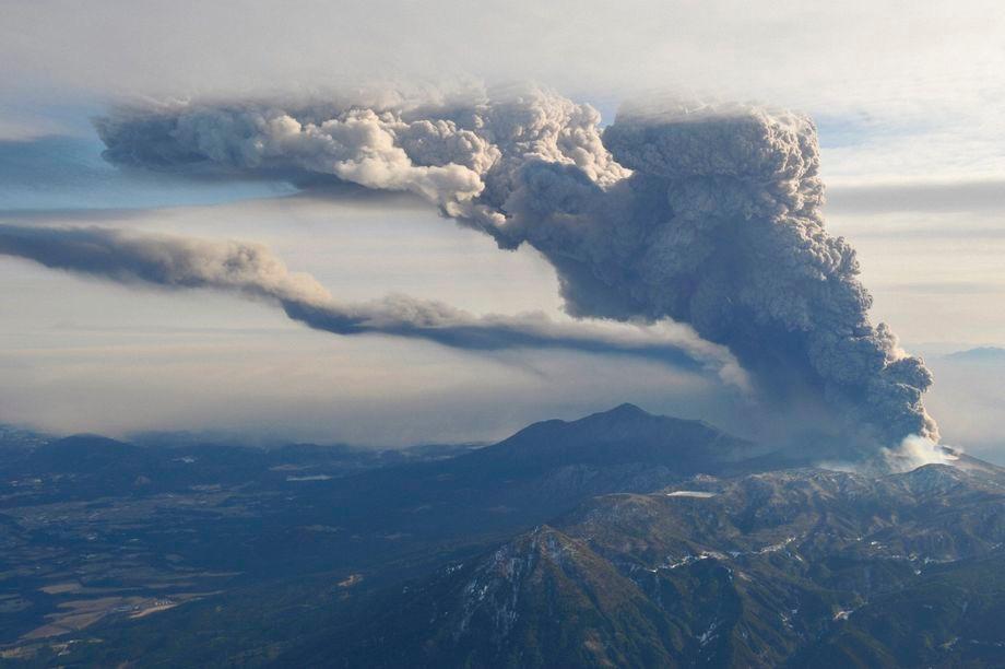 长白山是活火山吗(长白山火山上次爆发时间)