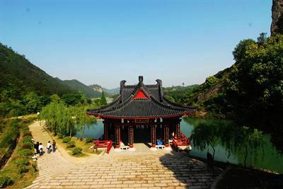 1.赤壁山风景区