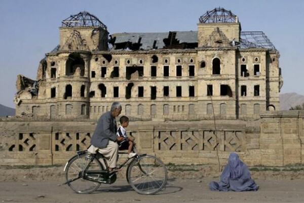阿富汗为什么常年战乱 国内势力攻伐割据(国外势力虎视眈眈)