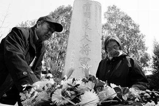 袁崇焕之死多少刀?守墓人是谁?