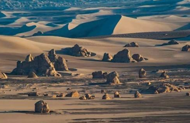 中国四大无人区哪个最可怕:罗布泊(飞机失事科学家失踪)