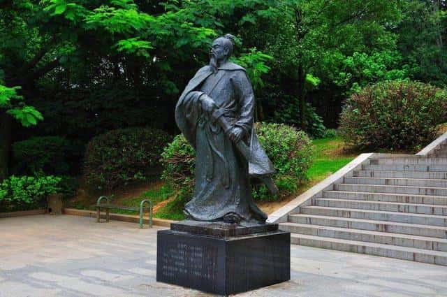 辛弃疾和陆游什么关系(辛弃疾为何反对开禧北伐)