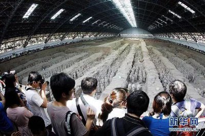 ​卒马俑为什么都是单眼皮 卒马俑彩色复本图