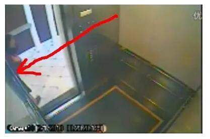 可人的电梯门为什么不闭 蓝可人终归瞅睹了什么还干出诡异举措