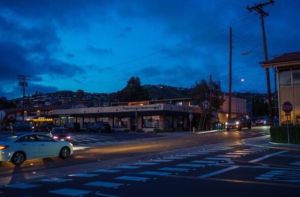 美国黄昏九点以来不敢外出是果然吗 为什么美国不行黄昏外出