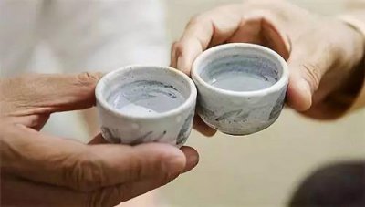 ​喝葡萄酒的优雅音乐(喝葡萄酒听什么音乐)