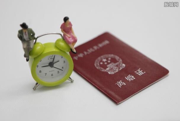 自驾阿姨苏敏中秋回家后决定离婚(逃离窒息的婚姻)