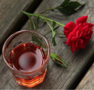 ​王老吉白酒价格种类  王老吉酒多少钱一箱