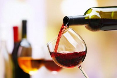 ​血压高喝红葡萄酒好吗？高血压能不能喝红酒葡萄酒