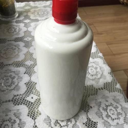 白瓶茅台底部有01