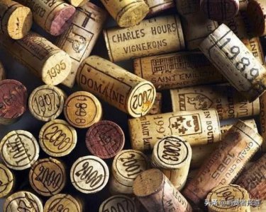 ​100毫升五粮窖龄酒42度(五粮醇45度100毫升)