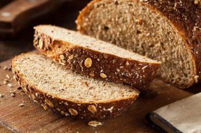 ​全麦面包是咸的吗，咸的/加了盐的面包（吃了有减肥效果）