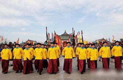 ​清朝什么人能穿黄马褂