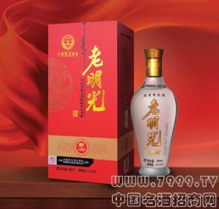 ​明光老酒多少钱一箱(老酒坊多少钱一箱)
