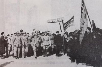 ​1949年9月25日：新疆和平解放