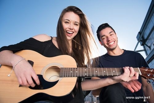 可盐可甜是什么意思？男人们喜欢可盐可甜女生吗？