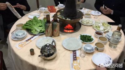 ​属于降度白酒的酒度范围是(属于降度白酒的酒度范围是多少)
