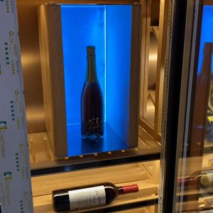 ​葡萄酒恒温酒柜多少钱一个  恒温葡萄酒柜设定多少温度合适