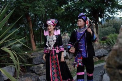 ​各民族服饰特点简介(各民族服饰特点有哪些)