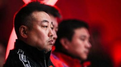​刘国梁同期的乒乓球运动员有哪些人(孔令辉时代国乒主力都有谁)