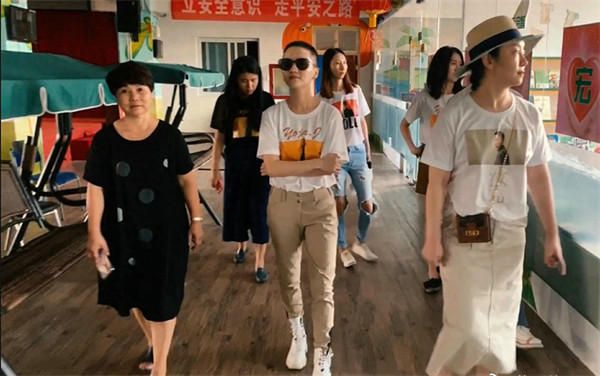 蒋一侨为什么光头(蒋一侨是谁的千金)
