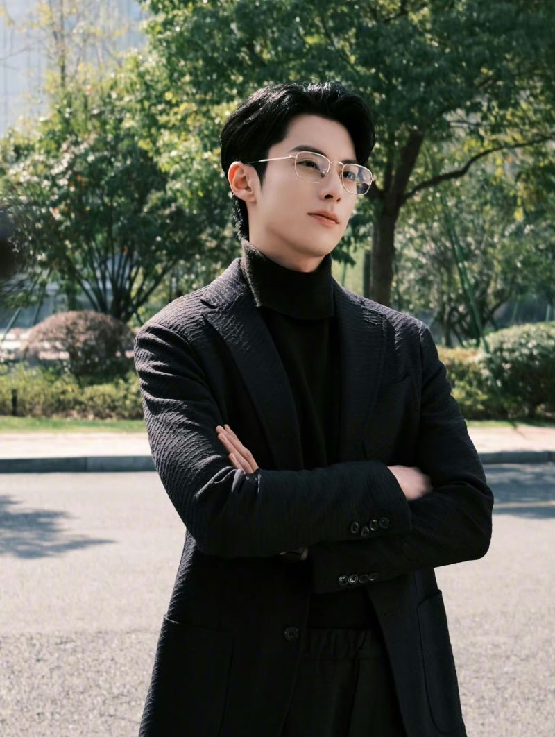 传白敬亭魏大勋范丞丞合体上综艺《现在就出发》，显眼包聚会4缺1