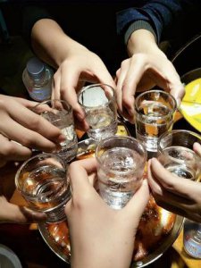 ​汾酒真假区别图片对比(出口汾酒真假区别图片大全)