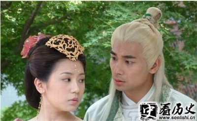 ​电视剧中李君羡头发怎么白的