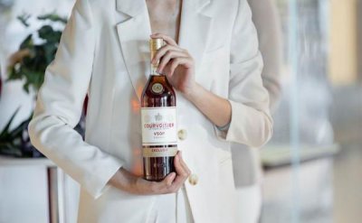 ​红酒橡木桶(红酒木箱怎么打开)