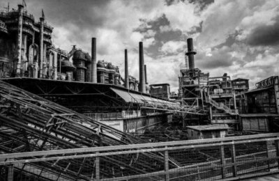 ​昔日山西首富李兆会，22岁执掌家族企业，40岁破产，被悬赏2160万