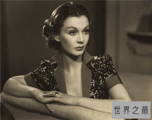 地球上最著名的10条裙子，梦露的小白裙价值560万美元