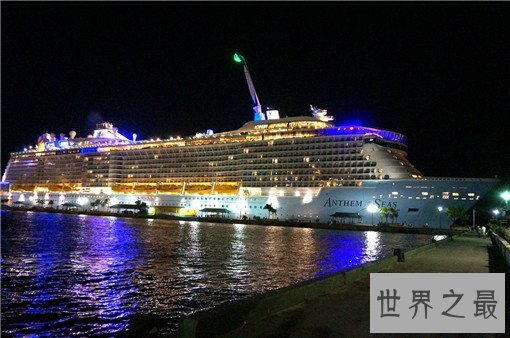 世界最大邮轮十大排行，比泰坦尼克号还要长100米
