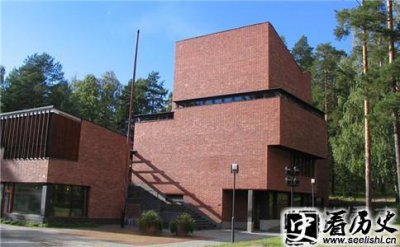 ​阿尔瓦阿尔托建筑理念是如何体现的